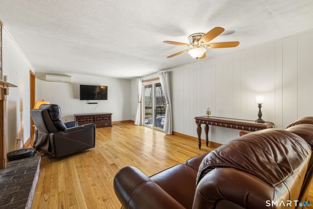 16 Merrywood Lane, East Lyme, CT 06333