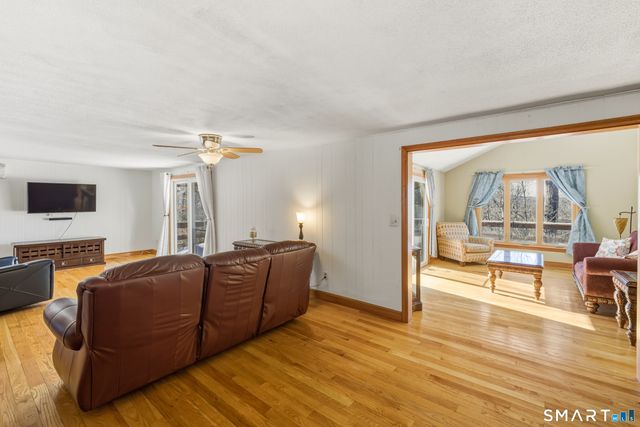 16 Merrywood Lane, East Lyme, CT 06333