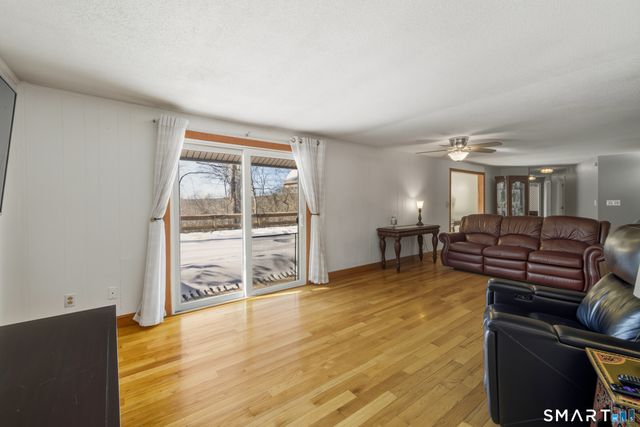 16 Merrywood Lane, East Lyme, CT 06333