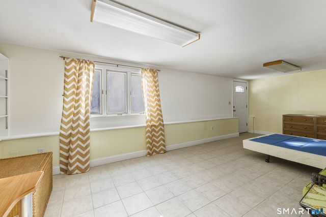 16 Merrywood Lane, East Lyme, CT 06333