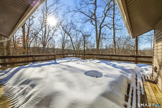 16 Merrywood Lane, East Lyme, CT 06333