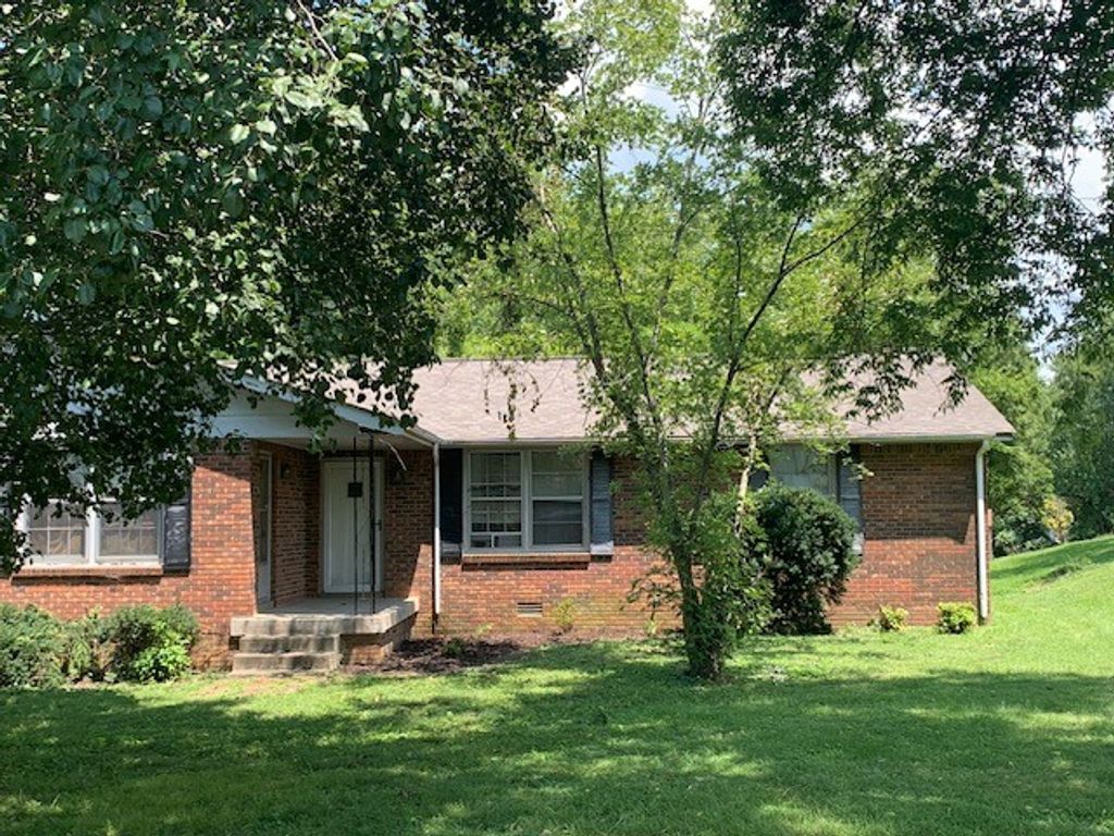 102 Wessington Ct, Hendersonville, TN 37075