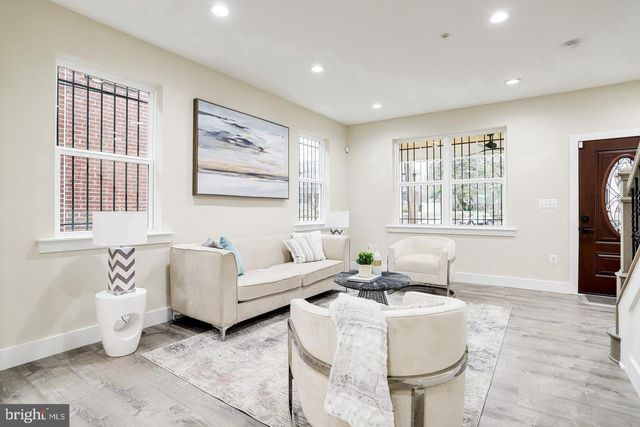 2405 NAYLOR ROAD, Washington, DC 20020