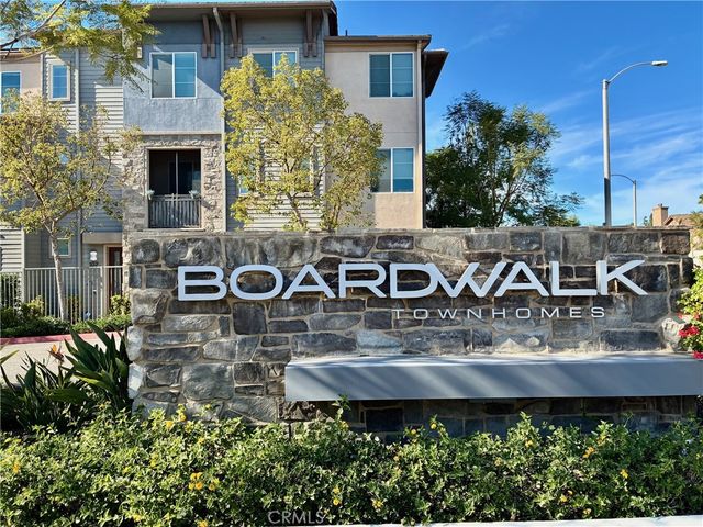 625 Savi Drive 102, Corona, CA 92878