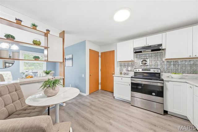 2100 Argo Drive, Florissant, MO 63031