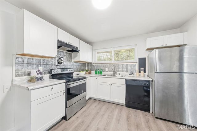2100 Argo Drive, Florissant, MO 63031