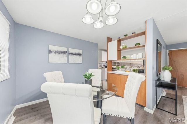 2100 Argo Drive, Florissant, MO 63031