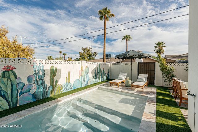 6547 E 2ND Street, Scottsdale, AZ 85251