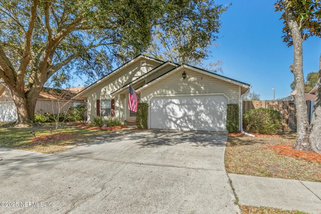 8457 SUGARTREE Drive, Jacksonville, FL 32244