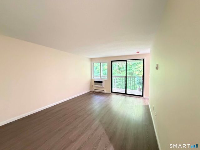 7 Padanaram Road J243, Danbury, CT 06811
