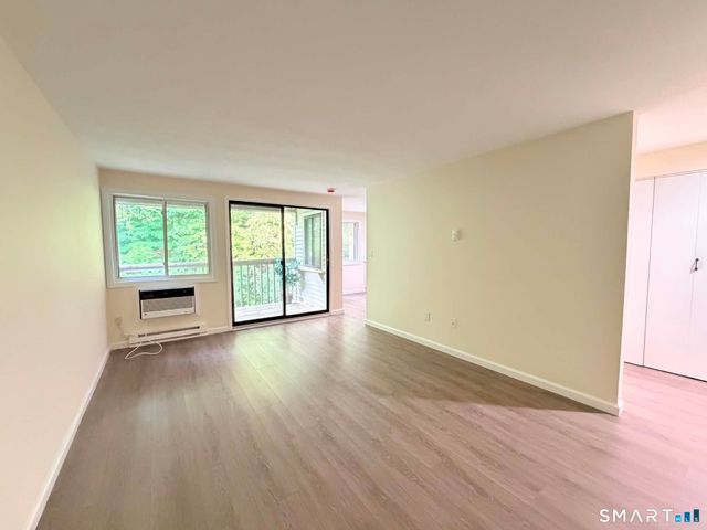 7 Padanaram Road J243, Danbury, CT 06811