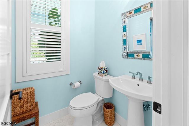 1530 Poinciana AVE, Fort Myers, FL 33901