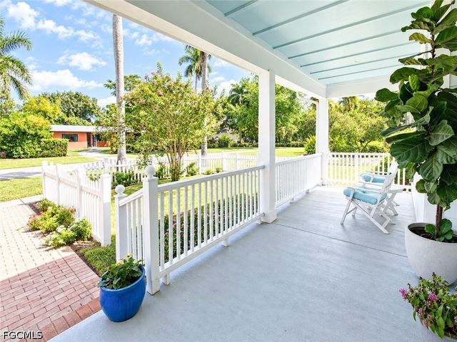1530 Poinciana AVE, Fort Myers, FL 33901