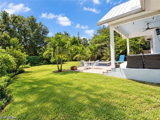 1530 Poinciana AVE, Fort Myers, FL 33901