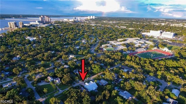 1530 Poinciana AVE, Fort Myers, FL 33901
