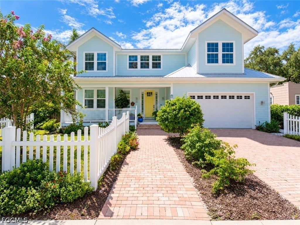 1530 Poinciana AVE, Fort Myers, FL 33901