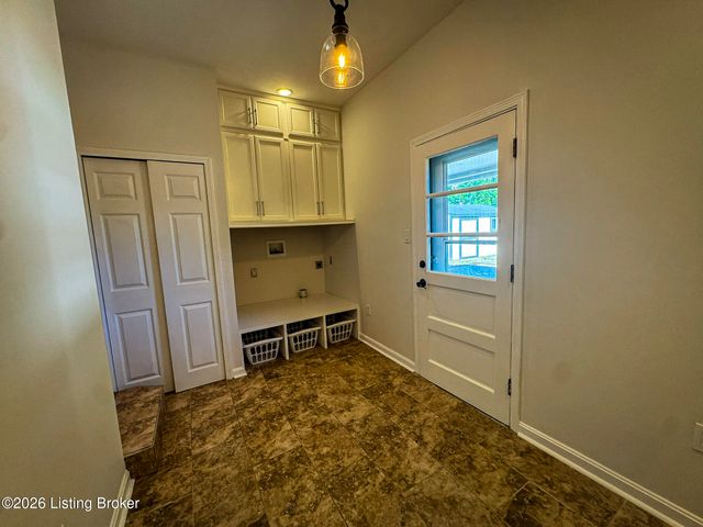 3903 Iron Horse Way, Louisville, KY 40272