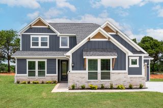 2373 Clubhouse Drive, Blanchard, OK 73010
