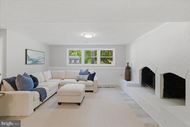 15700 BRANDYWINE, Dumfries, VA 22025
