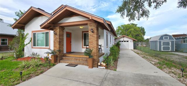 107 S 1ST STREET, Haines City, FL 33844