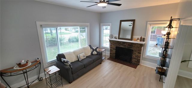 107 S 1ST STREET, Haines City, FL 33844