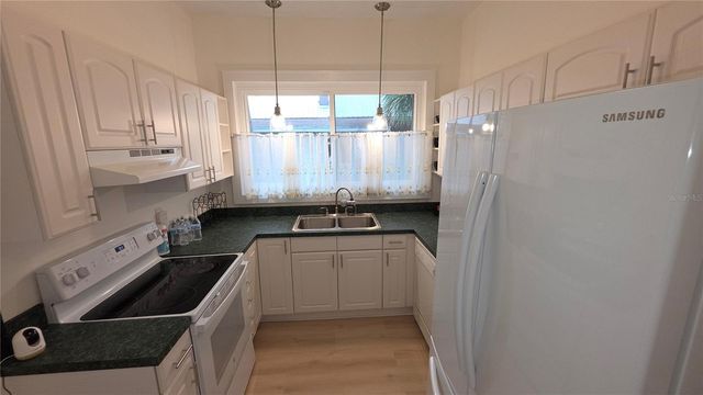 107 S 1ST STREET, Haines City, FL 33844