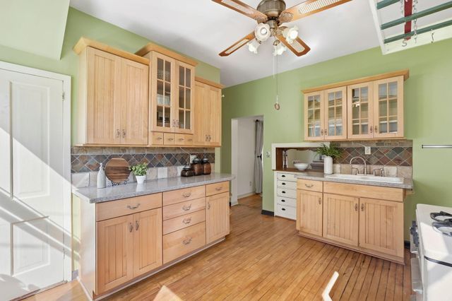 1152 Ross Avenue, Saint Paul, MN 55106