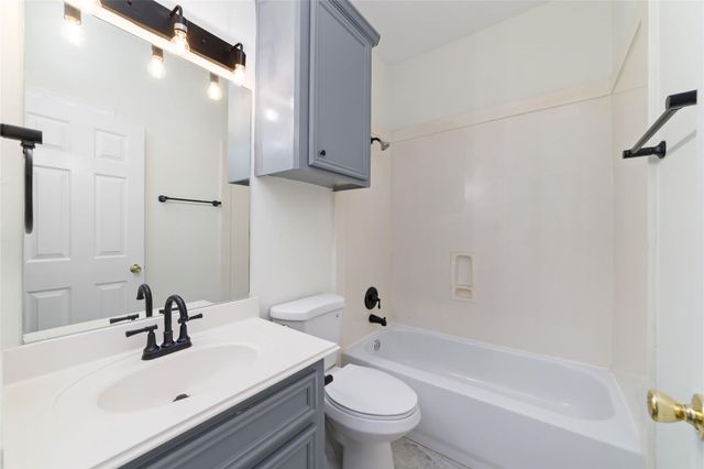 1408 S Friendswood Drive 804, Friendswood, TX 77546