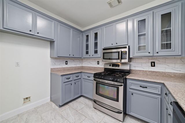 1408 S Friendswood Drive 804, Friendswood, TX 77546