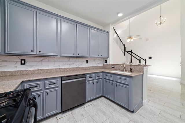 1408 S Friendswood Drive 804, Friendswood, TX 77546