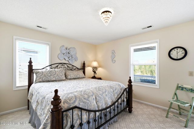 153 Brunswick Avenue W, Supply, NC 28462
