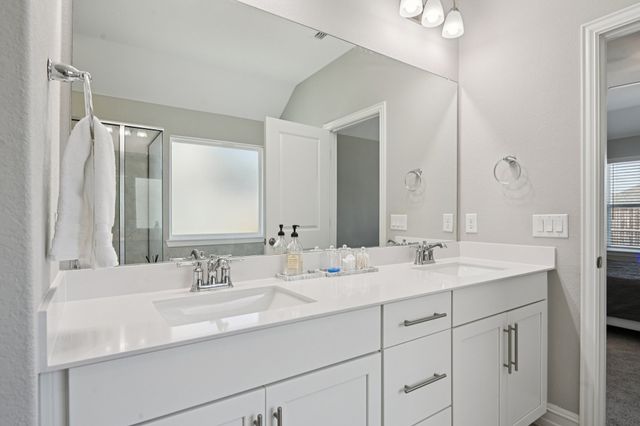 1521 Quentin Drive, Aubrey, TX 76227