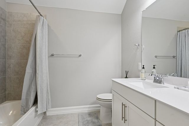 1521 Quentin Drive, Aubrey, TX 76227