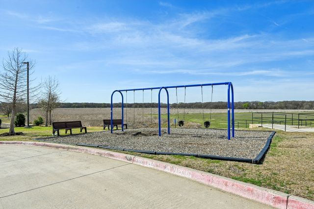 1521 Quentin Drive, Aubrey, TX 76227