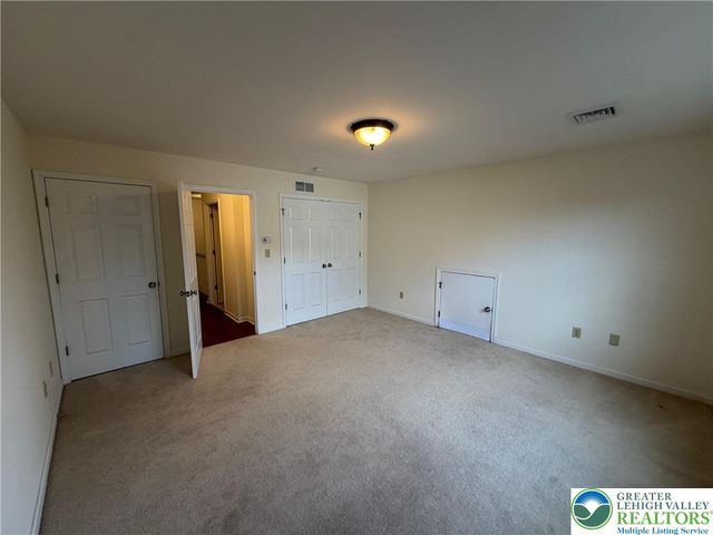 106 Hilda Court, Smithfield Twp, PA 18301