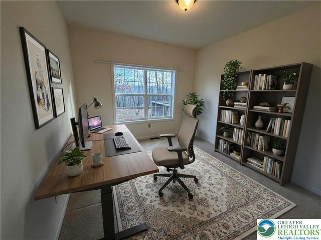 106 Hilda Court, Smithfield Twp, PA 18301