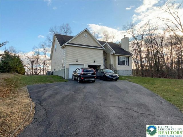 106 Hilda Court, Smithfield Twp, PA 18301