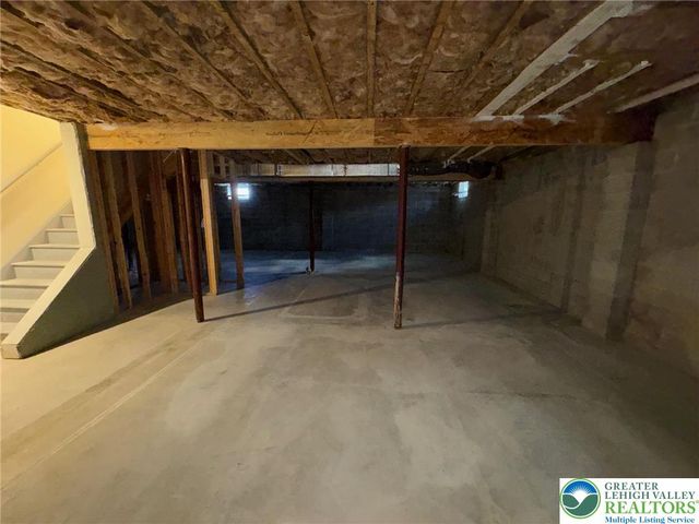 106 Hilda Court, Smithfield Twp, PA 18301