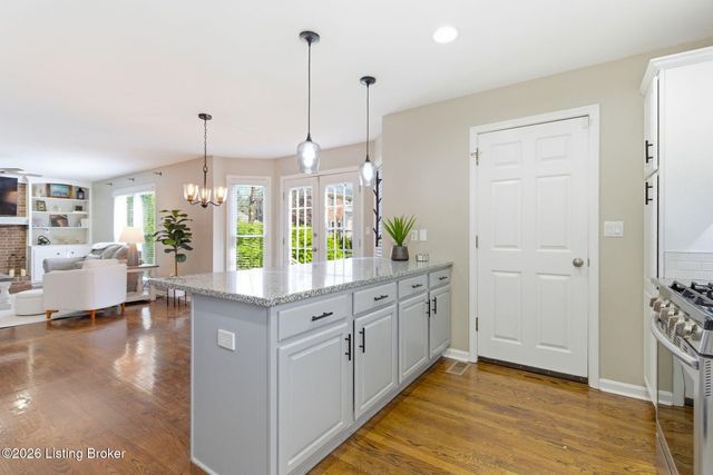12603 Blackthorn Trace, Louisville, KY 40299