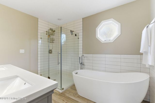 12603 Blackthorn Trace, Louisville, KY 40299