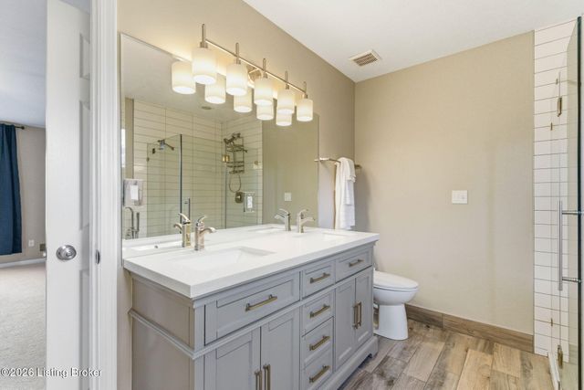 12603 Blackthorn Trace, Louisville, KY 40299