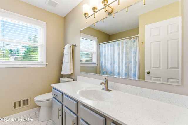12603 Blackthorn Trace, Louisville, KY 40299