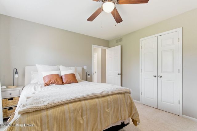 12603 Blackthorn Trace, Louisville, KY 40299