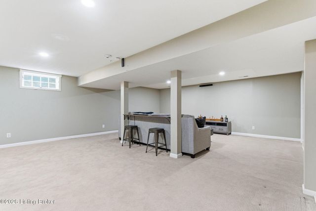 12603 Blackthorn Trace, Louisville, KY 40299