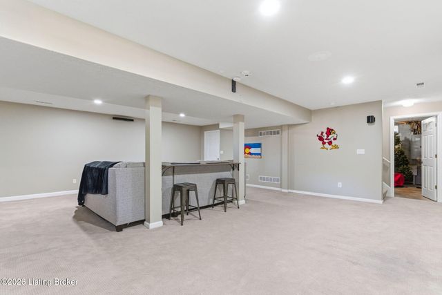 12603 Blackthorn Trace, Louisville, KY 40299