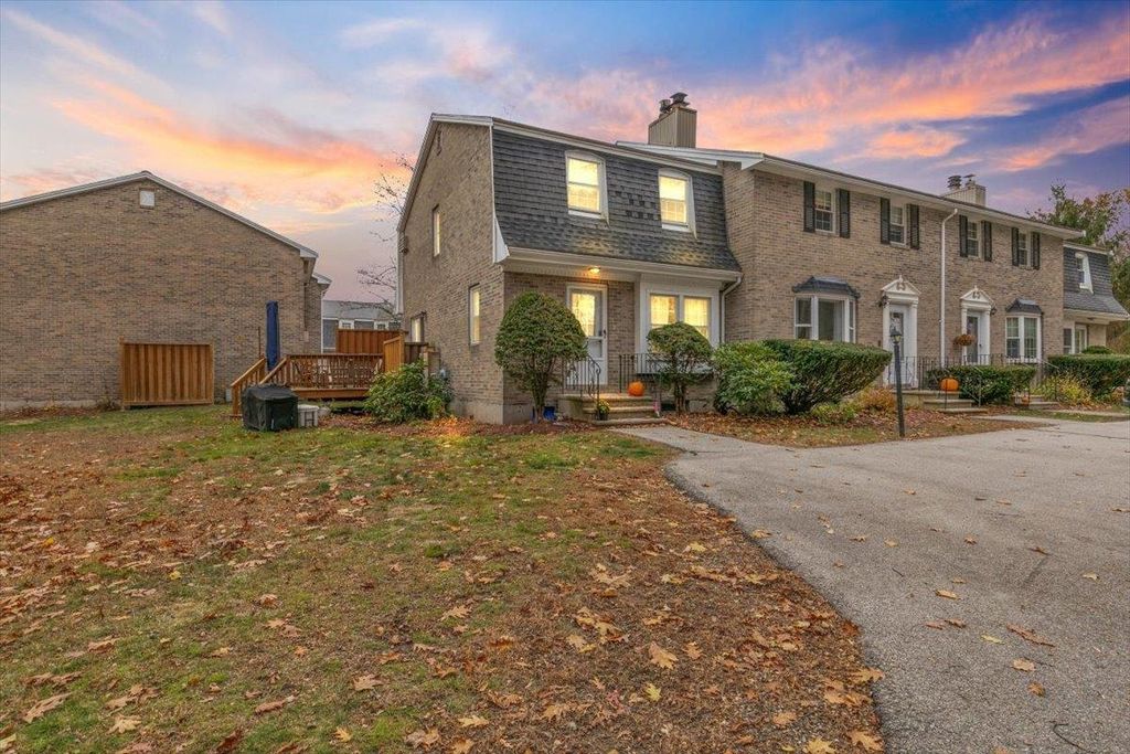 193 Fieldstone Drive # 139, Londonderry, NH 03053