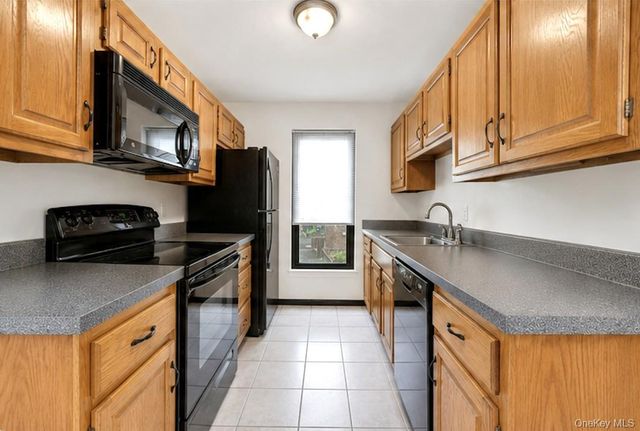492 N Broadway 10, White Plains, NY 10603