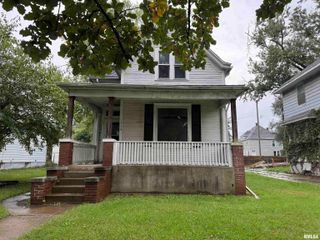 1714 W AYRES Avenue, Peoria, IL 61606