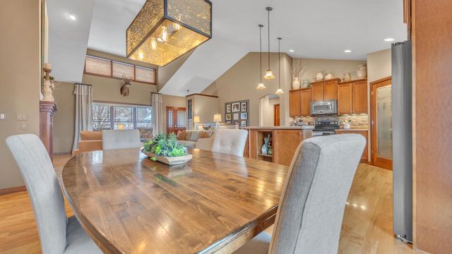 1515 Hummingbird LANE, Plymouth, WI 53073