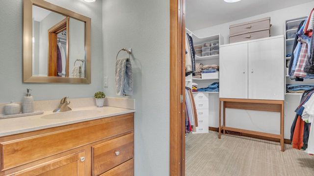 1515 Hummingbird LANE, Plymouth, WI 53073